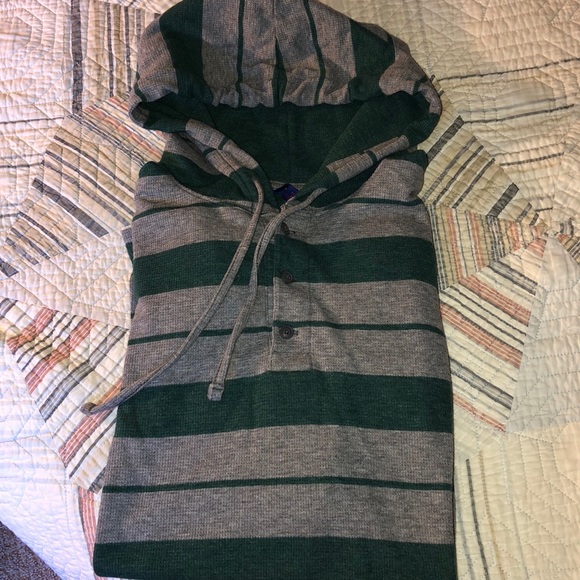 Aeropostale Men’s striped Henley Hoodie Size Med